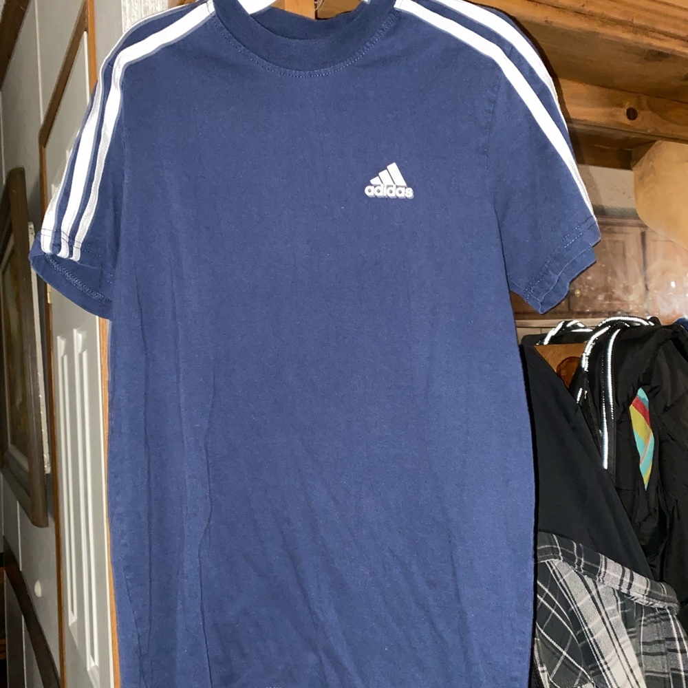 Adidas t shirt